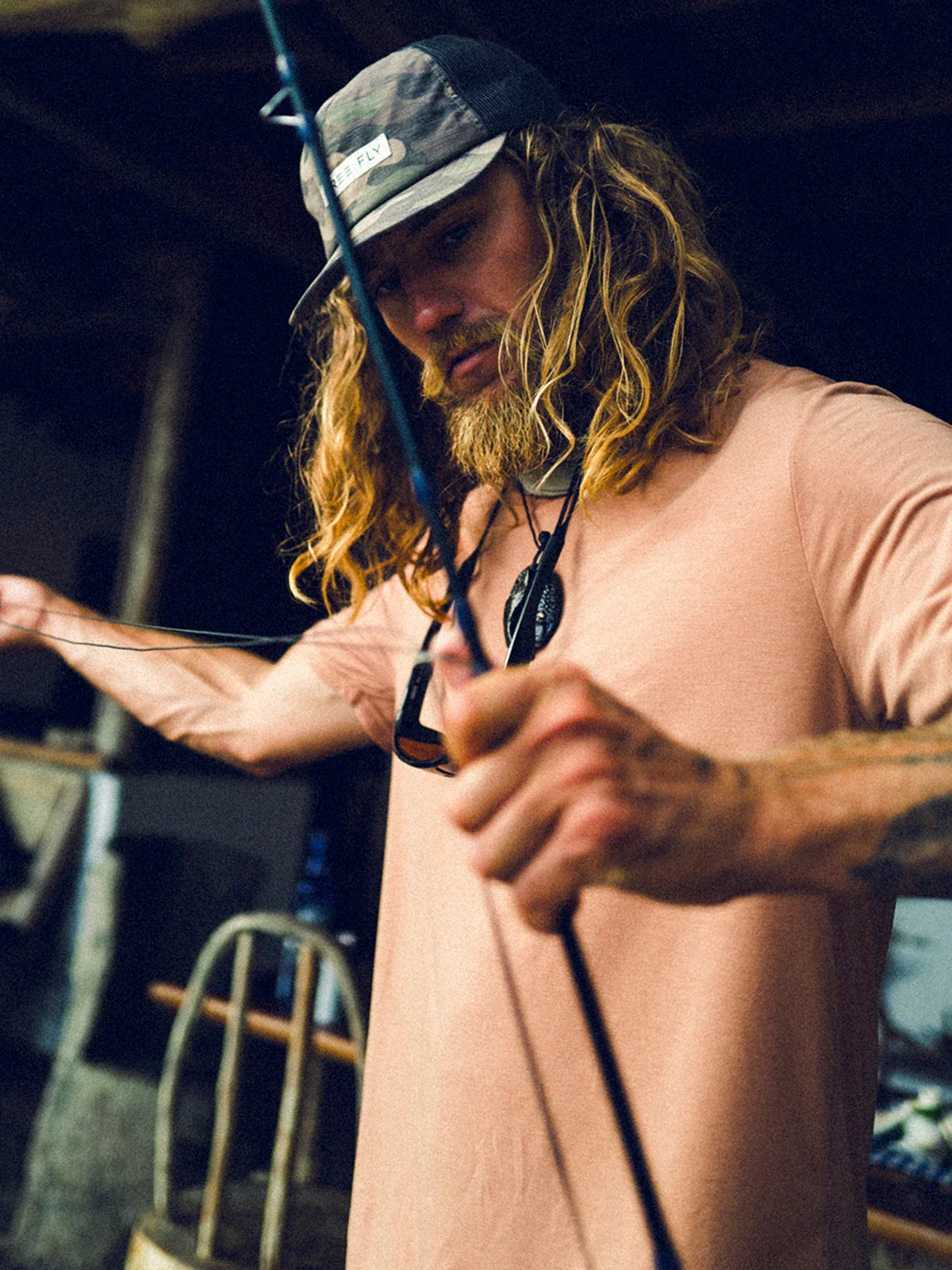 Men's Elevate Lightweight Tee - Smoke