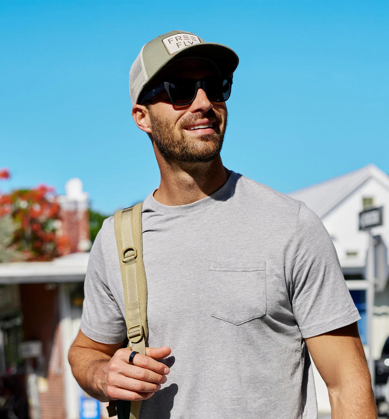 Wave Trucker Hat - Adobe